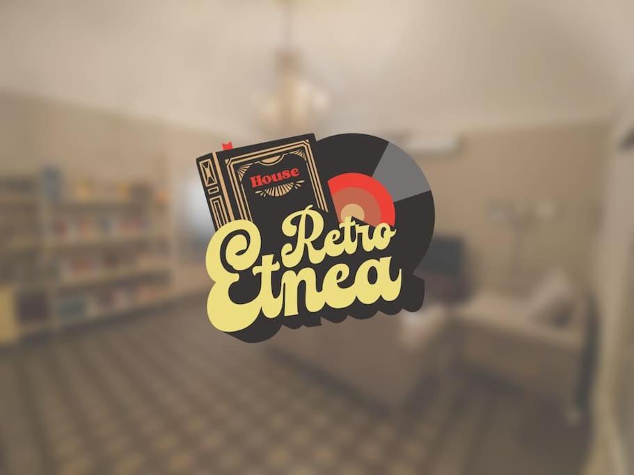 Retroetnea - Appartamento In Centro Storico - Con Camere Comunicanti Катанія Екстер'єр фото