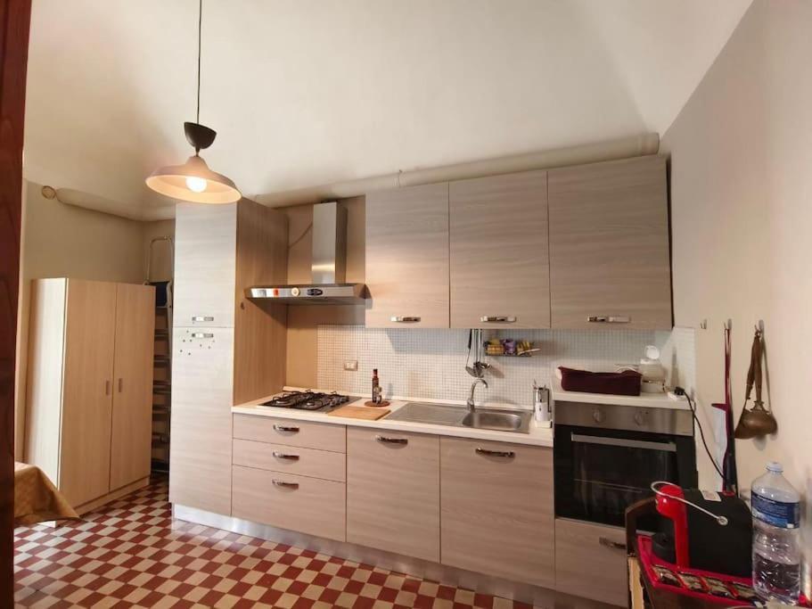 Retroetnea - Appartamento In Centro Storico - Con Camere Comunicanti Катанія Екстер'єр фото